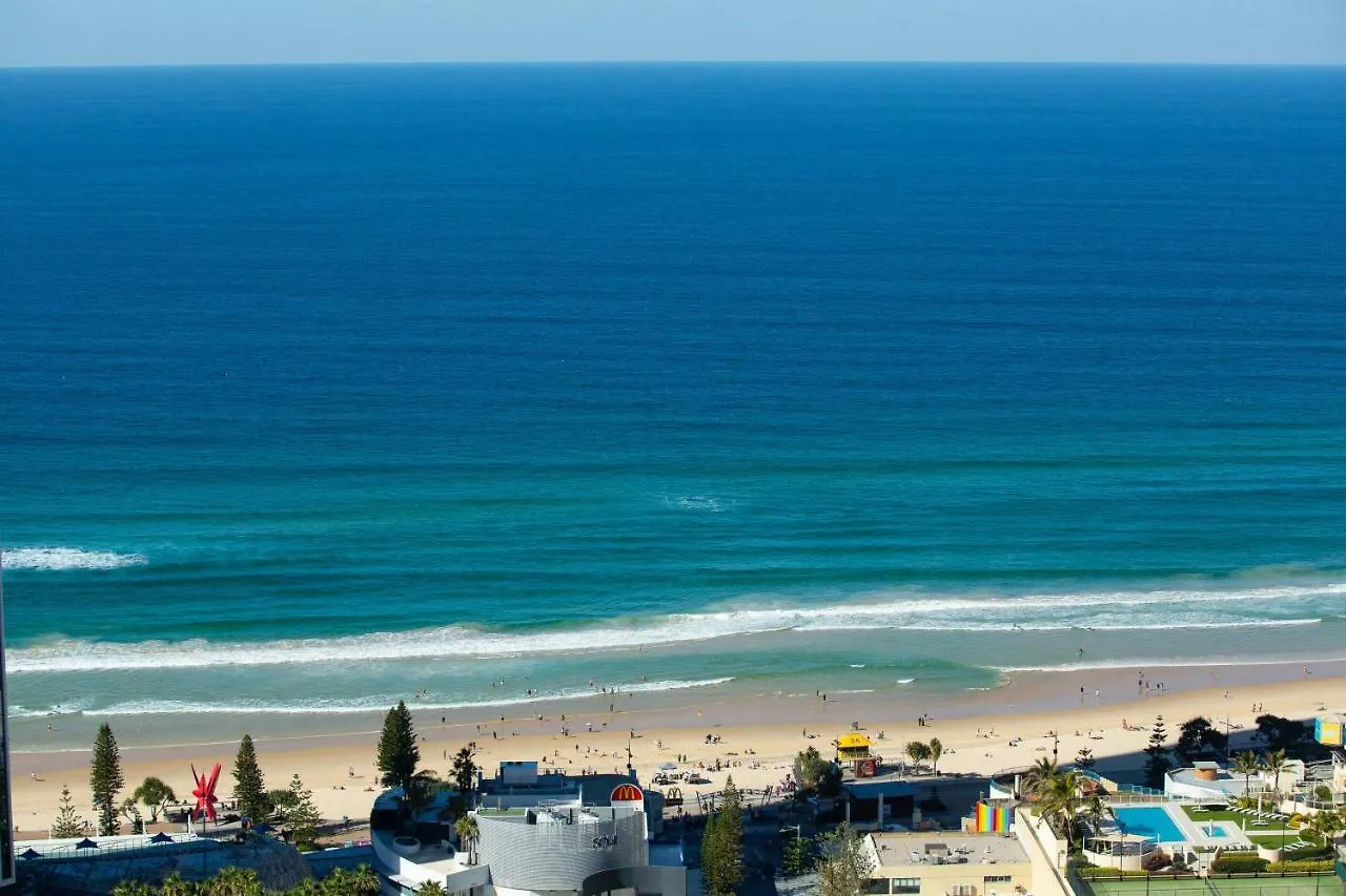 Circle On Cavill - Hosted By Coastal Letting Apartamento Gold Coast