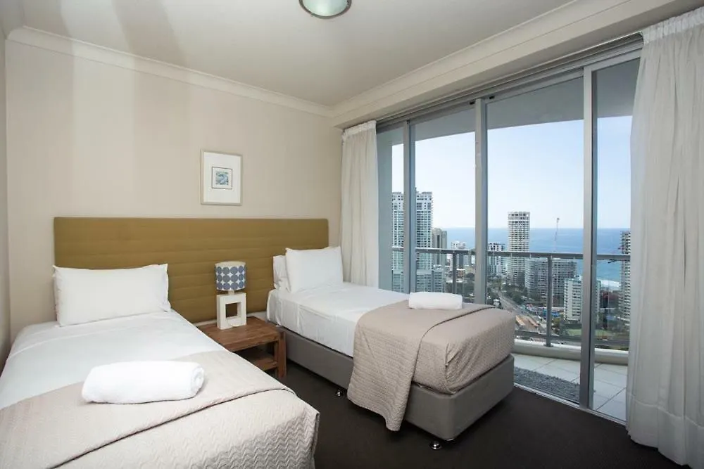 Chevron Renaissance - Private Apartment