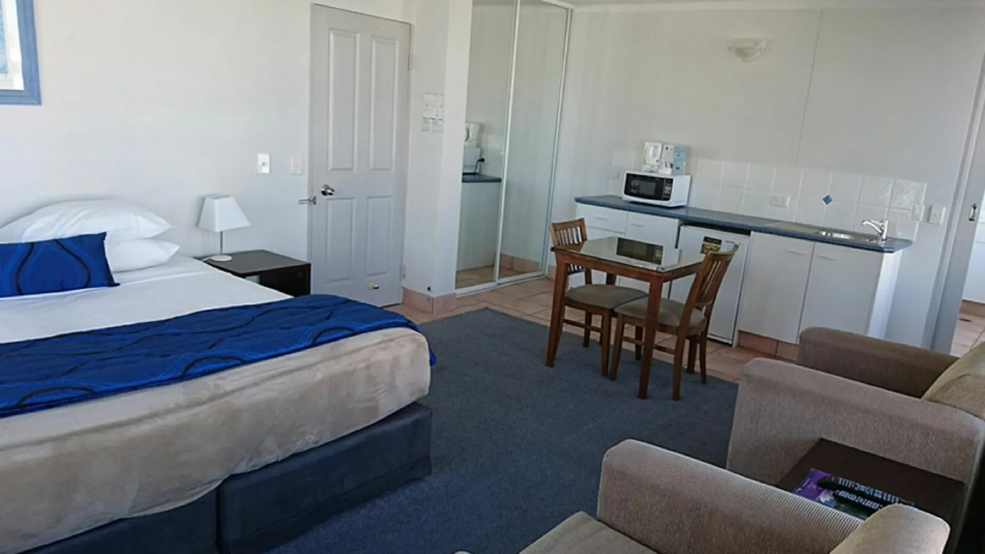 Chateau Beachside 3*