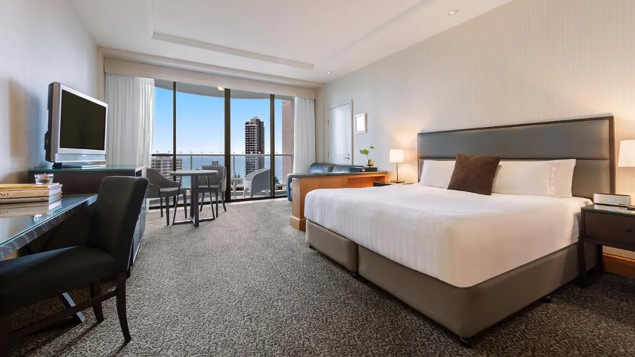 Oaks Hotel 4*