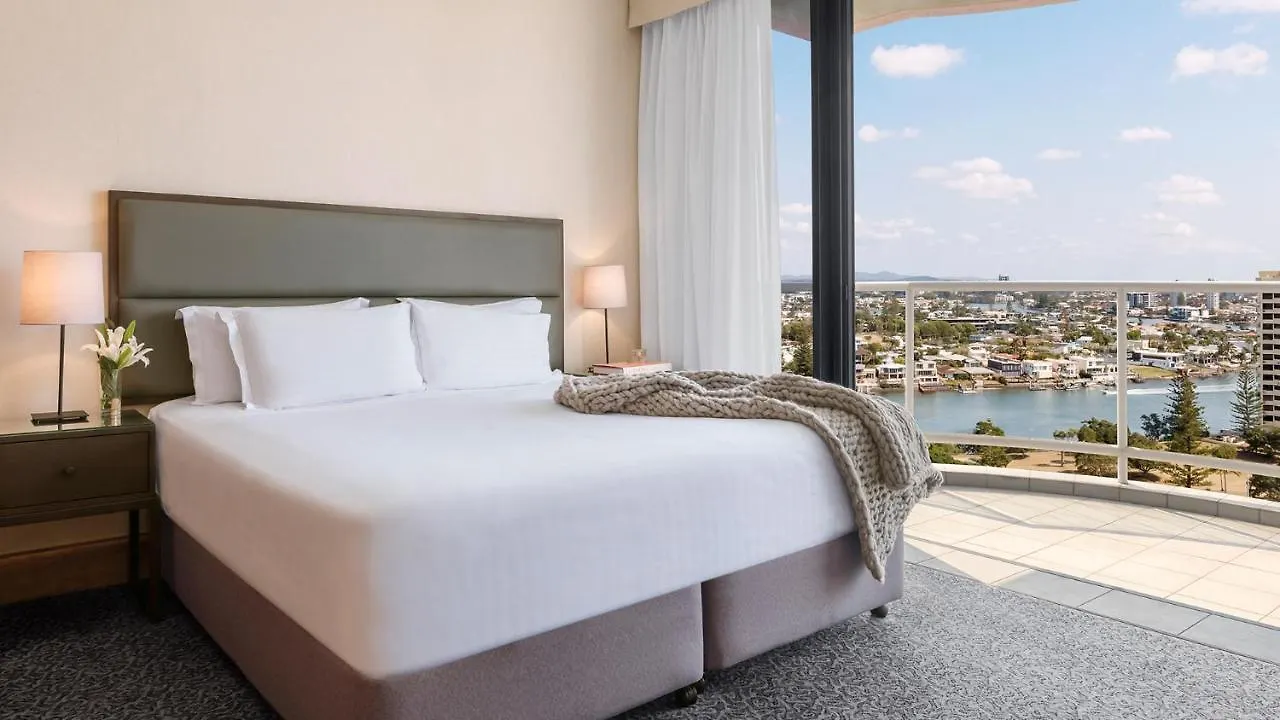 Hotel Oaks 4*