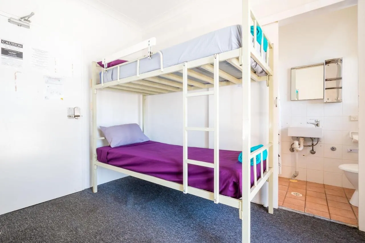 Hostal Gold Coast Hostel *