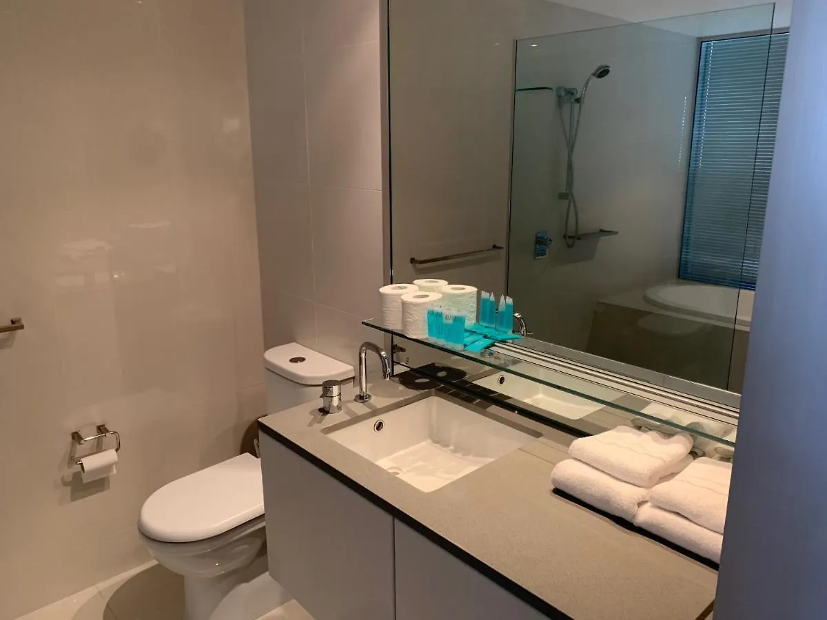 Circle On Cavill - Hosted By Coastal Letting Apartamento *