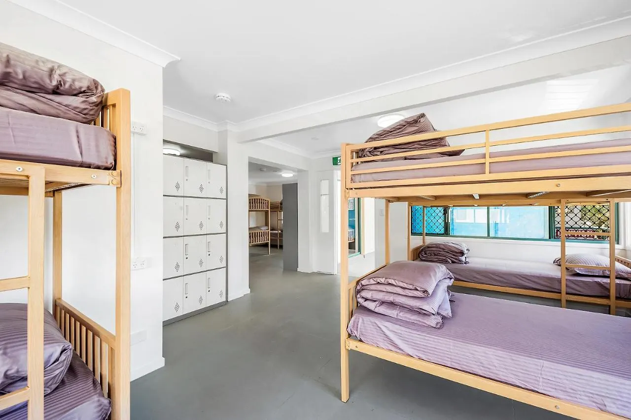 Surf Boutique Backpackers - Free Breakfast 호스텔 골드코스트
