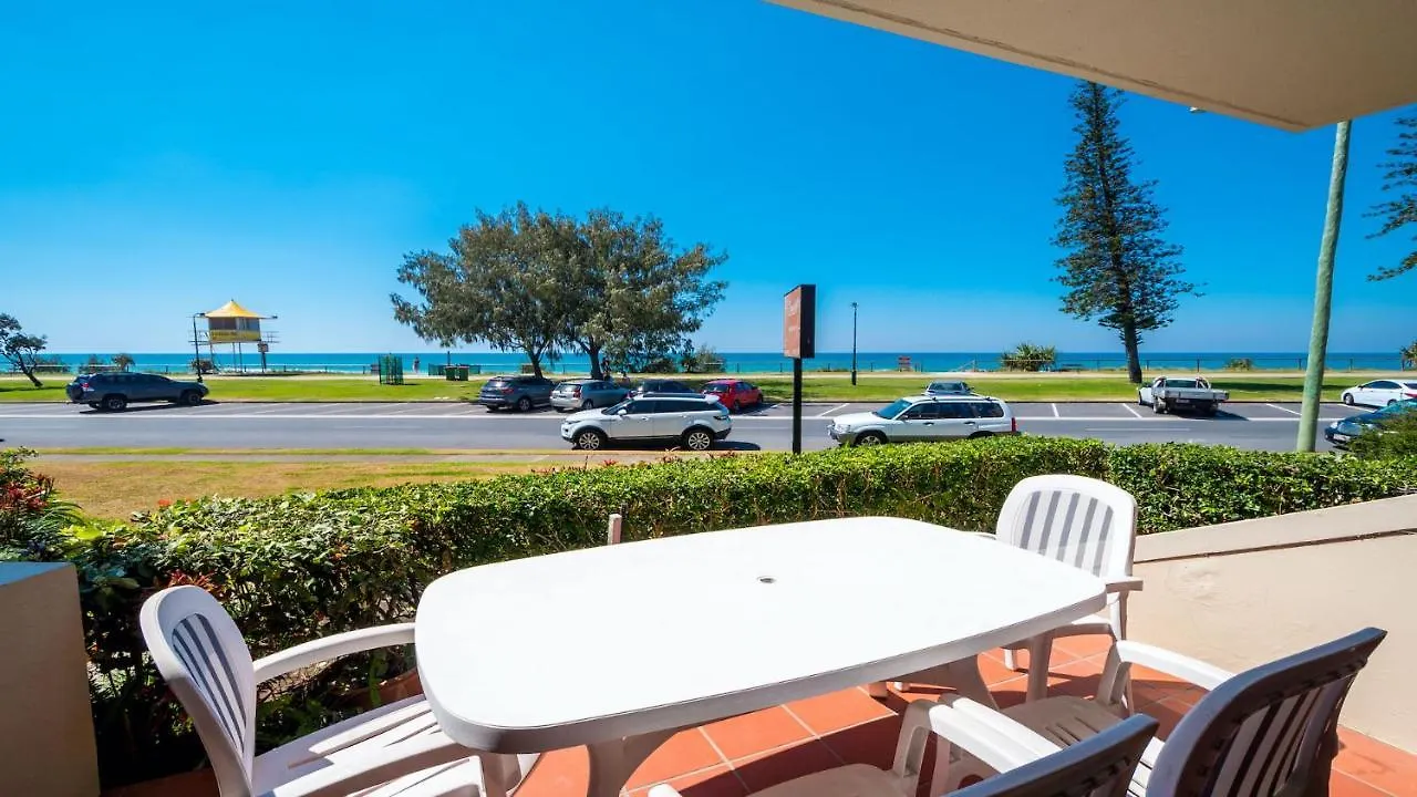 アパートホテル Sandrift Beachfront ゴールドコースト