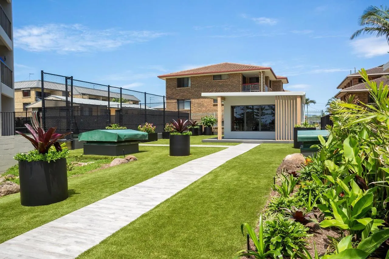 Burleigh Esplanade 4*
