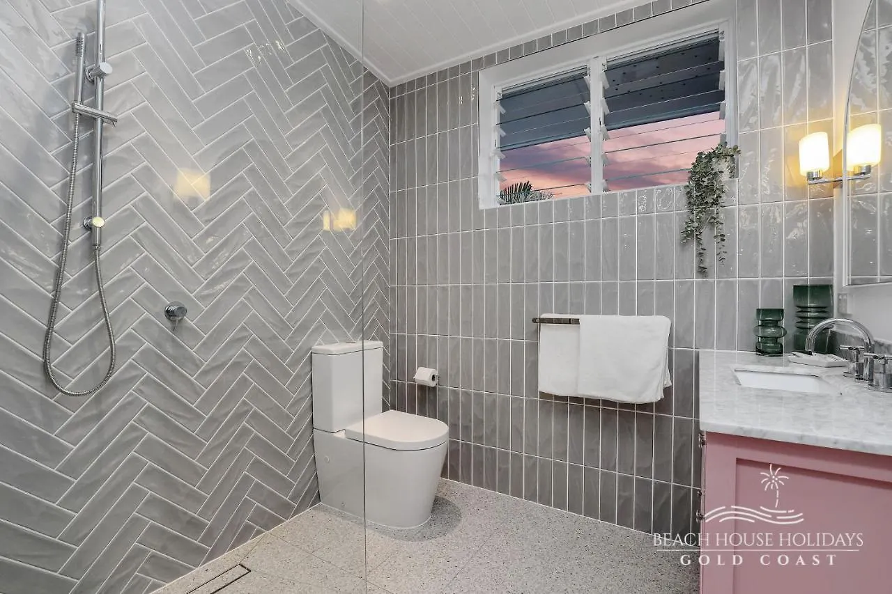 Miami Beachside Beach House *