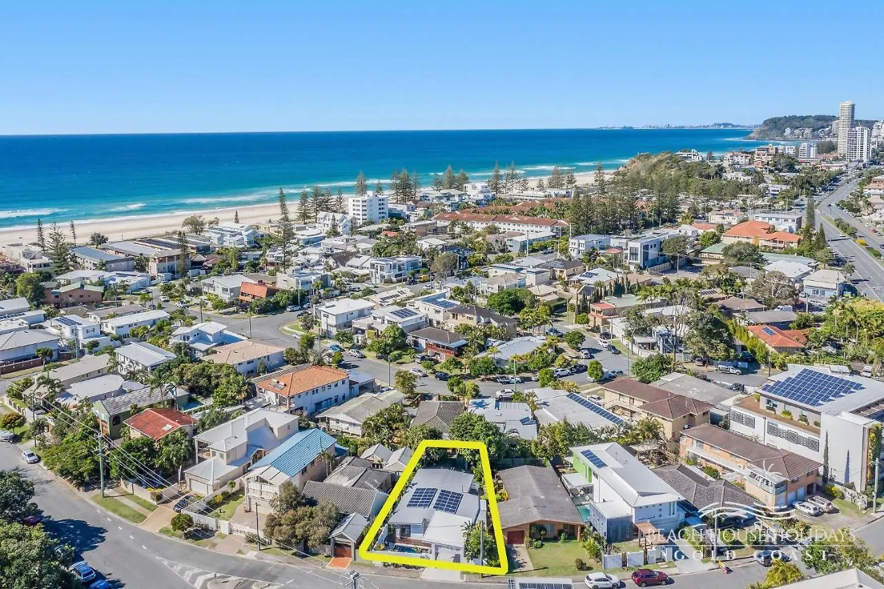 Miami Beachside Beach House Holiday home Gold Coast