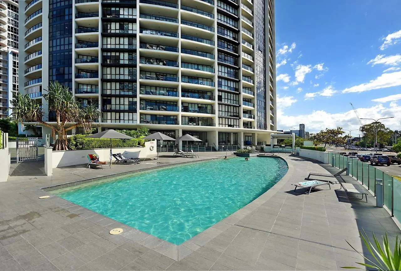 Mantra Sierra Grand Apart-hotel 4*
