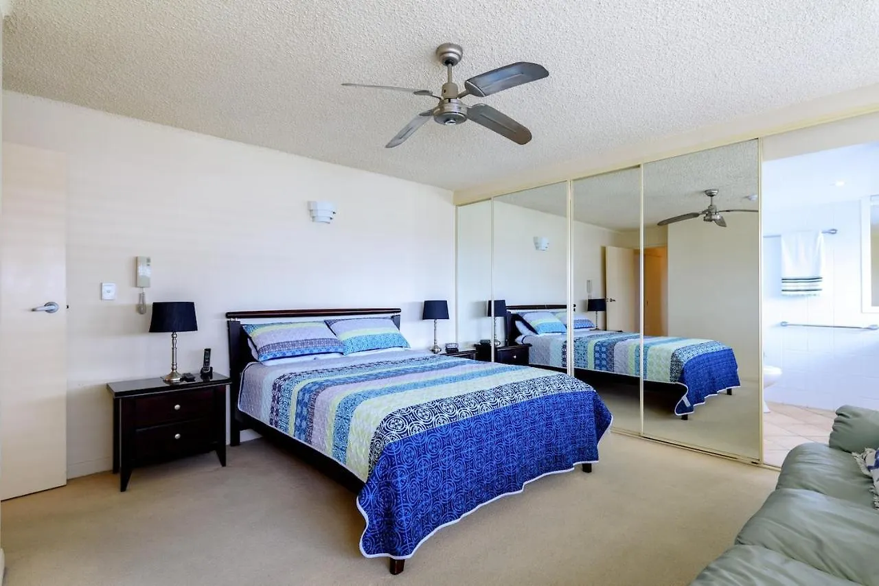 Main Waterfront * Gold Coast