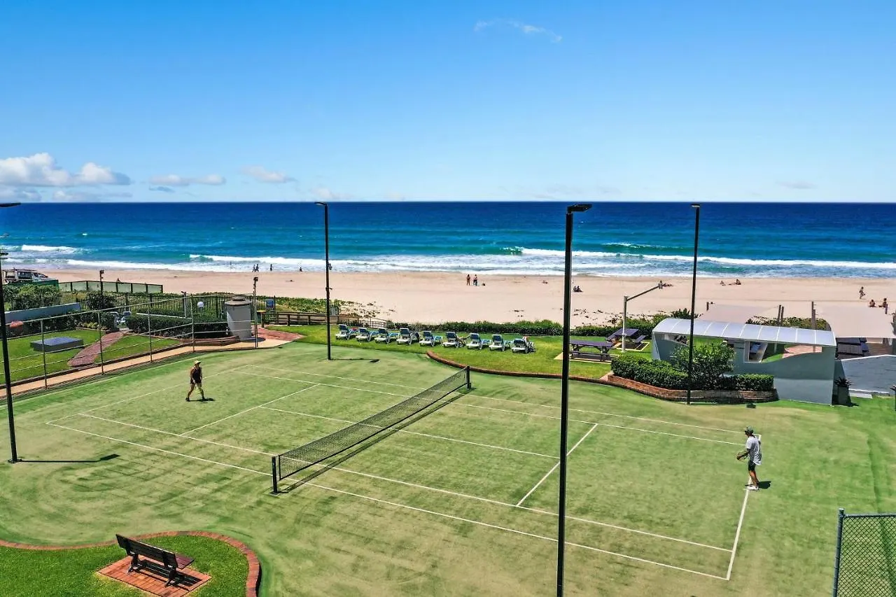 Apart-hotel Breakers North Absolute Beachfront - Official Gold Coast