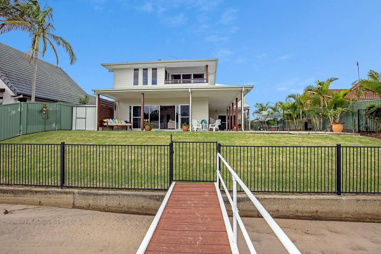 5 Star Water Front Luxury, Ava Gold Coast