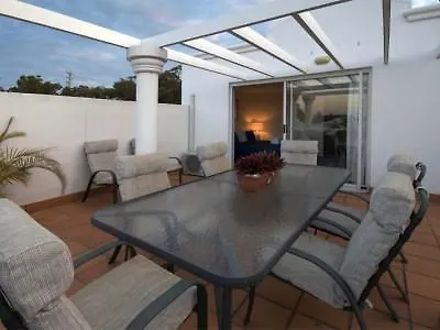 Santorini By The Sea Aparthotel Gold Coast