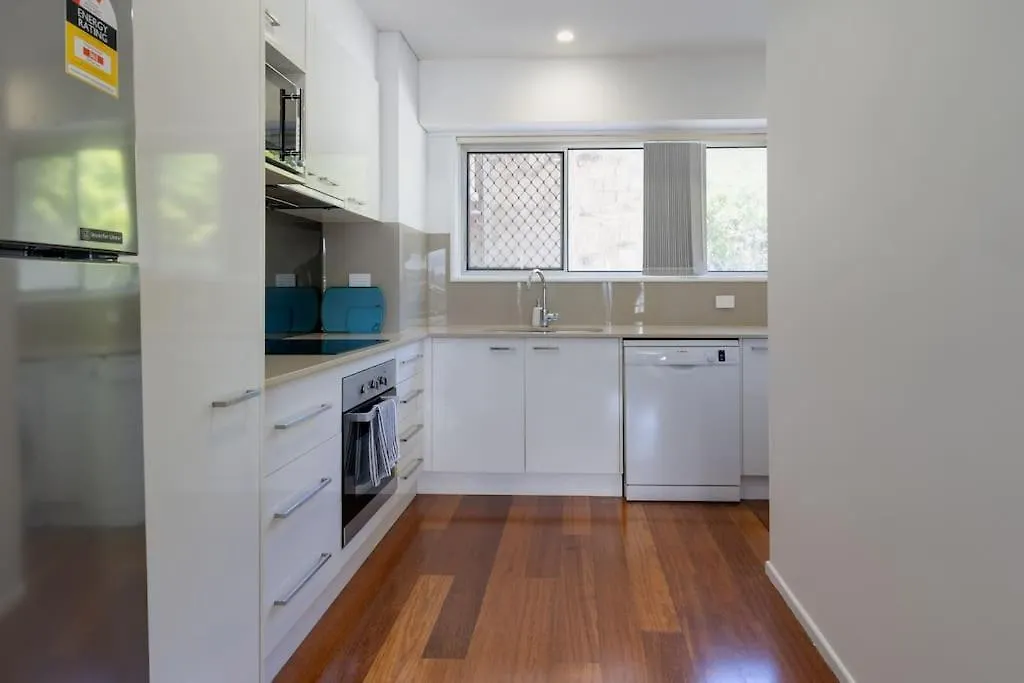 Apartment Burleigh Point Vibes Stylish And Modern *