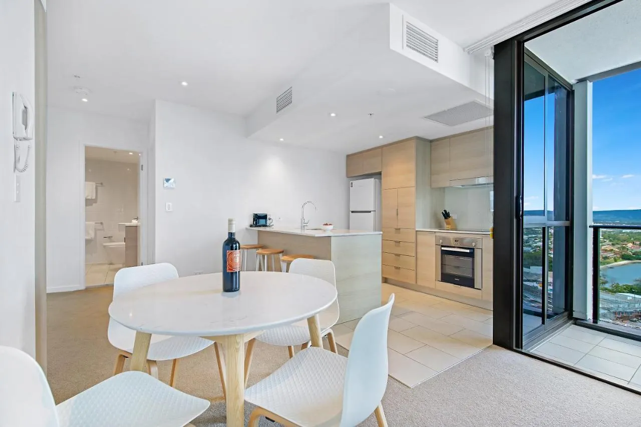 The Eureka On Broadbeach Daire