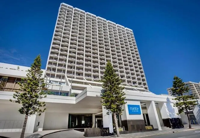 Apartment Surfers Ocean View Sleeps 4, Free Wifi, Washing Machine, Large Fridge *