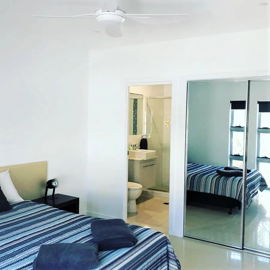 Casa de Férias Garfield Surfers Paradise *