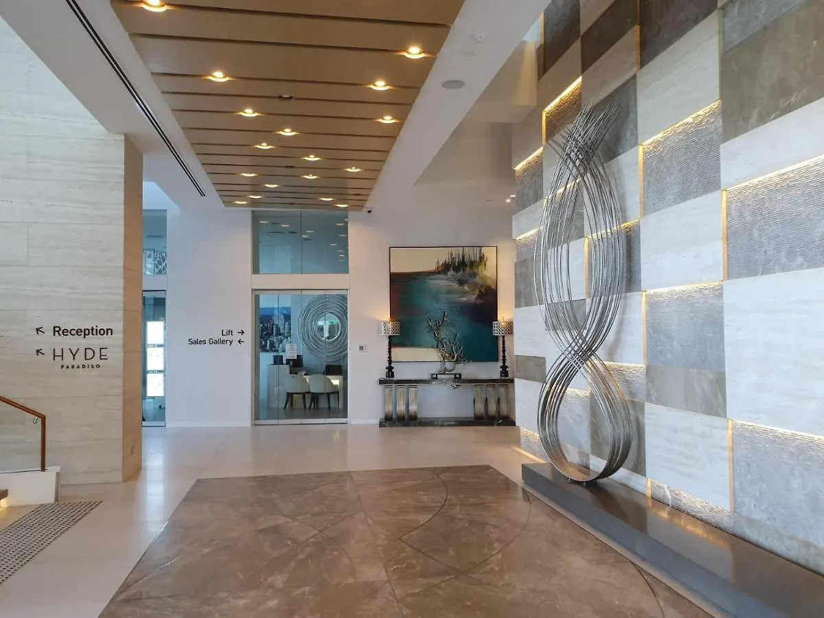 High-end In The Soul Of Surfers Paradise Apartment *