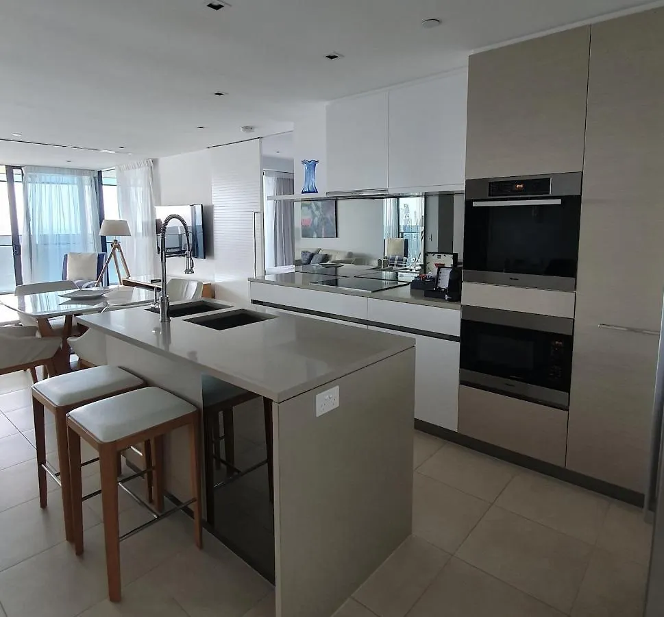 Apartment High-end In The Soul Of Surfers Paradise Gold Coast
