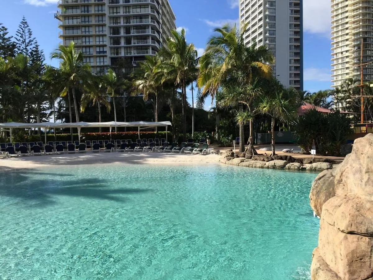Crown Towers Apartment