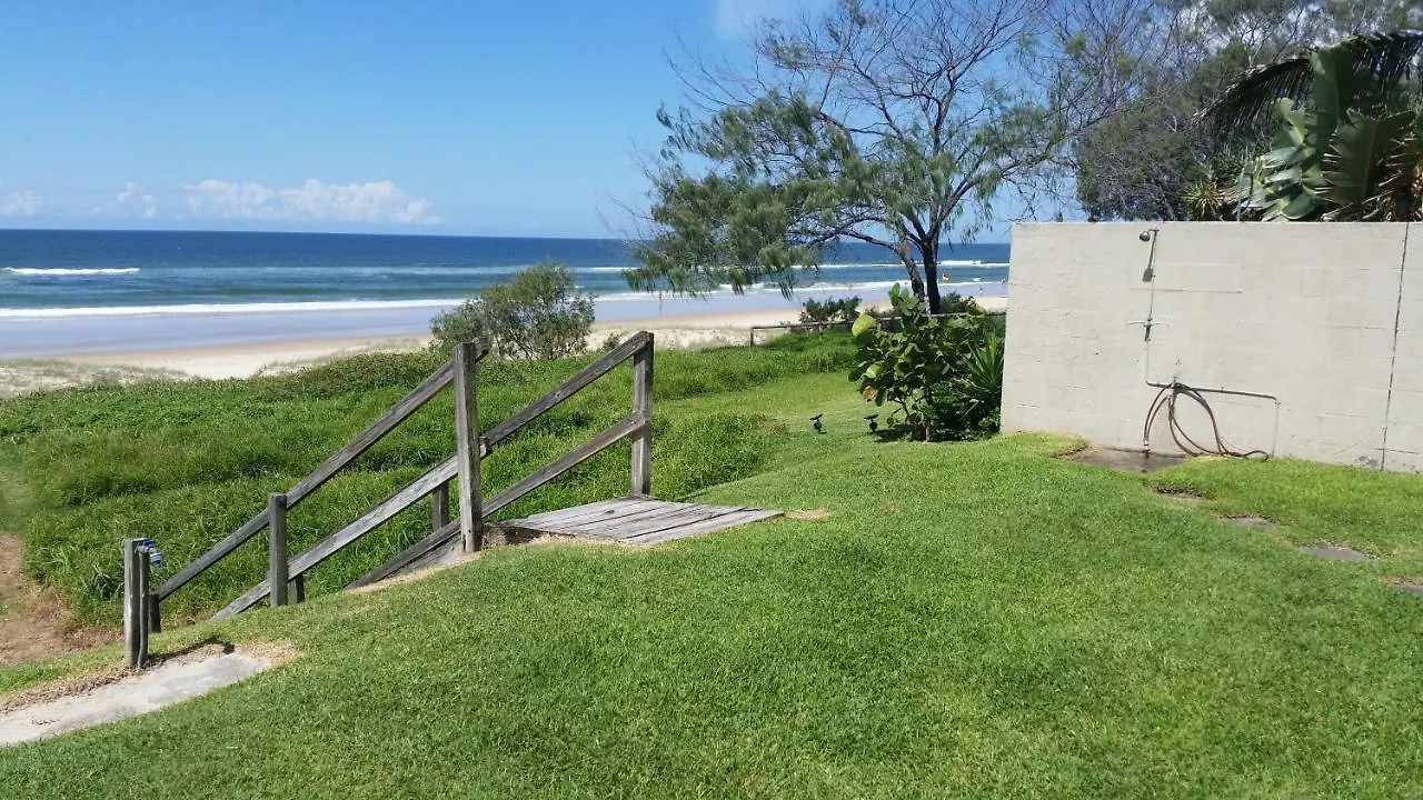 Fantastic 2brm Absolute Beachfront Apartment, Hedges Avenue Mermaid Beach Lejlighed