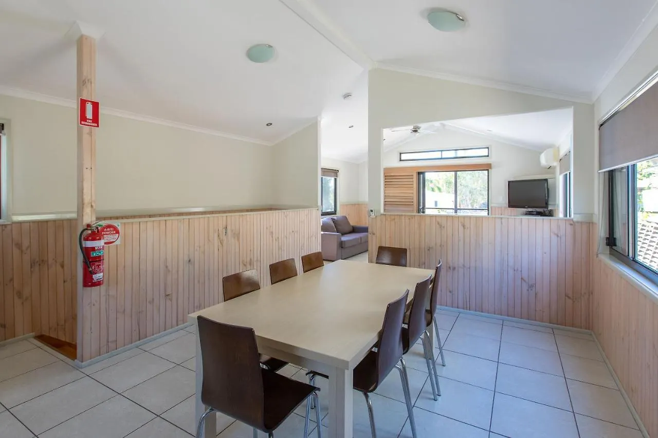 Burleigh Tourist Park 2* Gold Coast