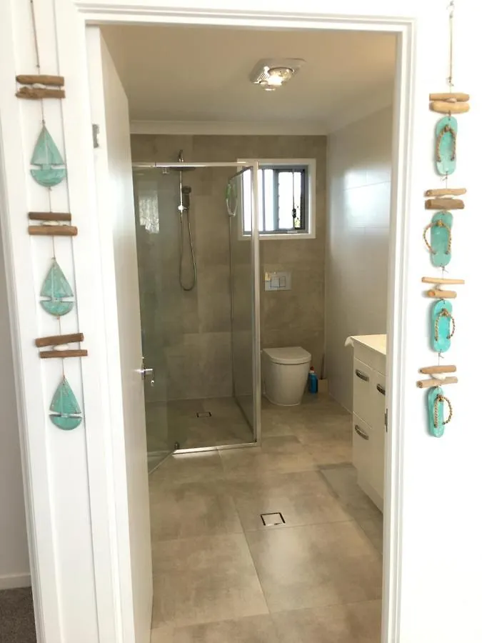 Πανσιόν 2bd Family Or Couple Upstairs Near Turf Club, Hota In Bundall 4*