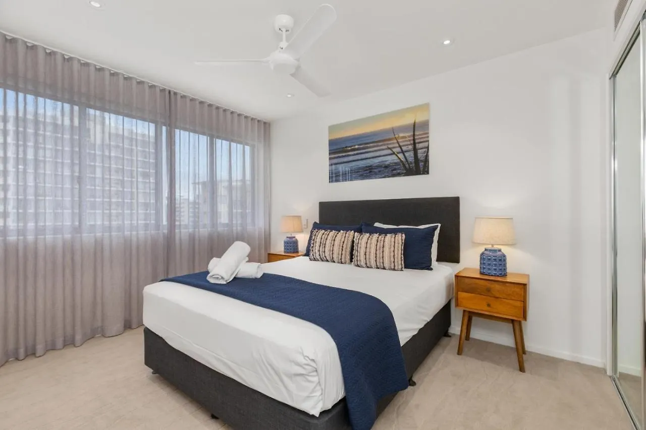 The Garland At Rainbow Bay Gold Coast