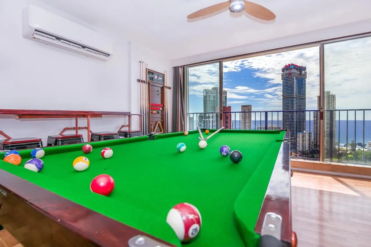 Apartment Snooker Surfers Paradise Gold Coast