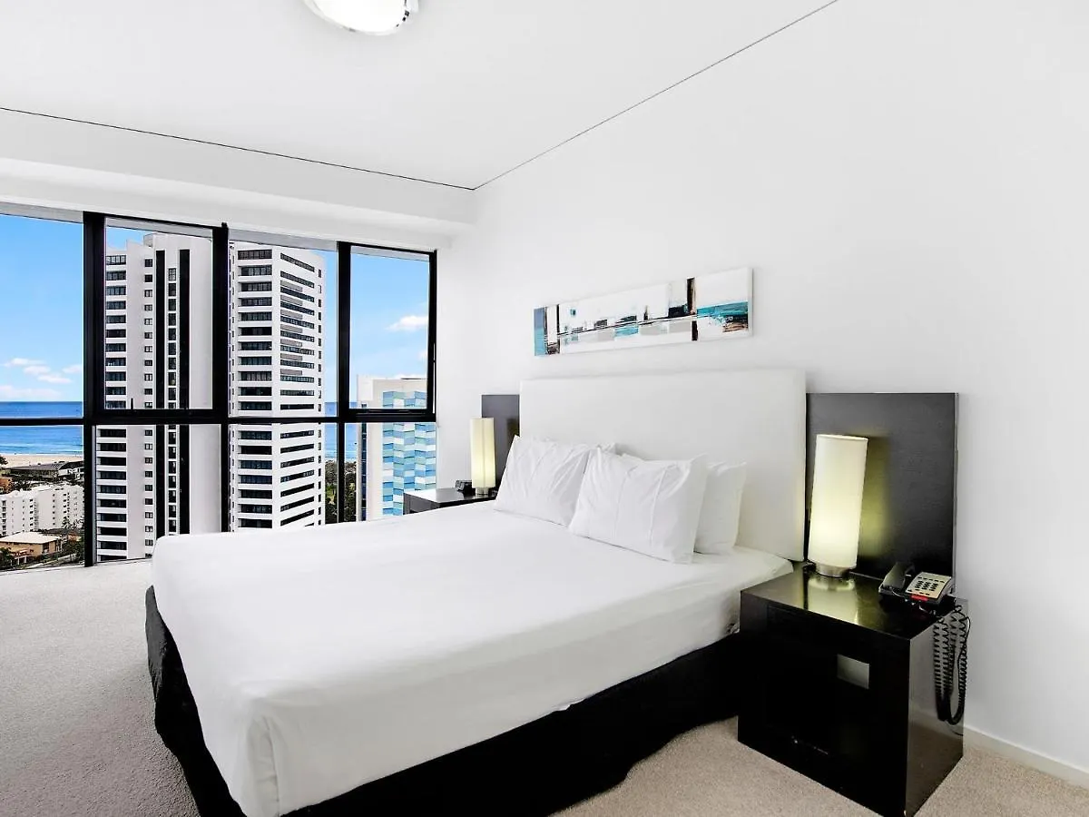 Apartment Beautiful Ocean View High Floor 3 Bedroom At Sierra Grand - Coasthm Gold Coast
