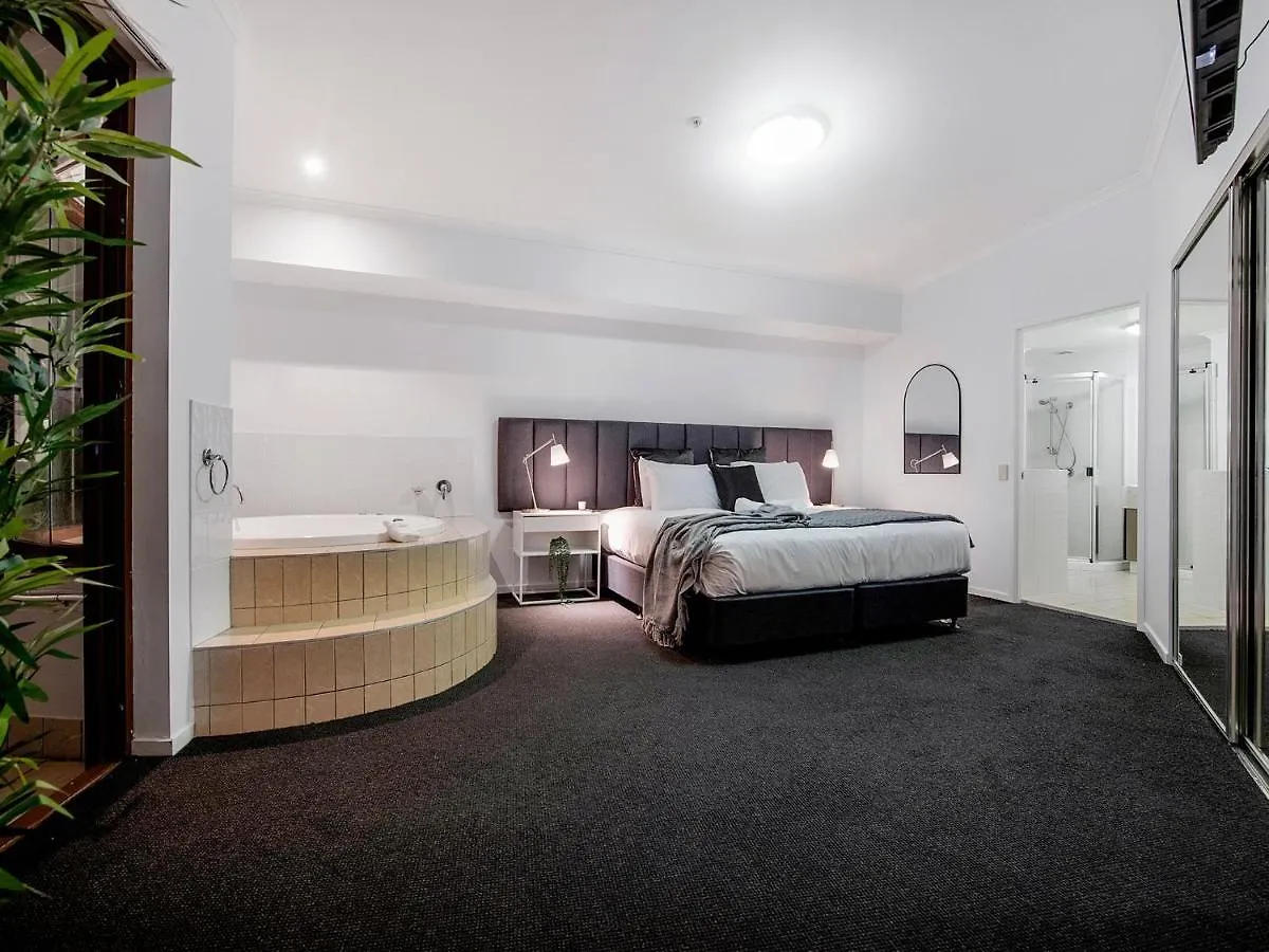 Amazing 3 Bed Penthouse With Bath And Private Rooftop Terrace