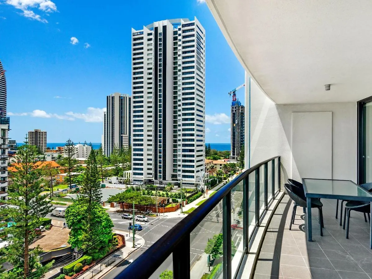 Spacious And Modern 3 Bed In Broadbeach At Sierra Grand