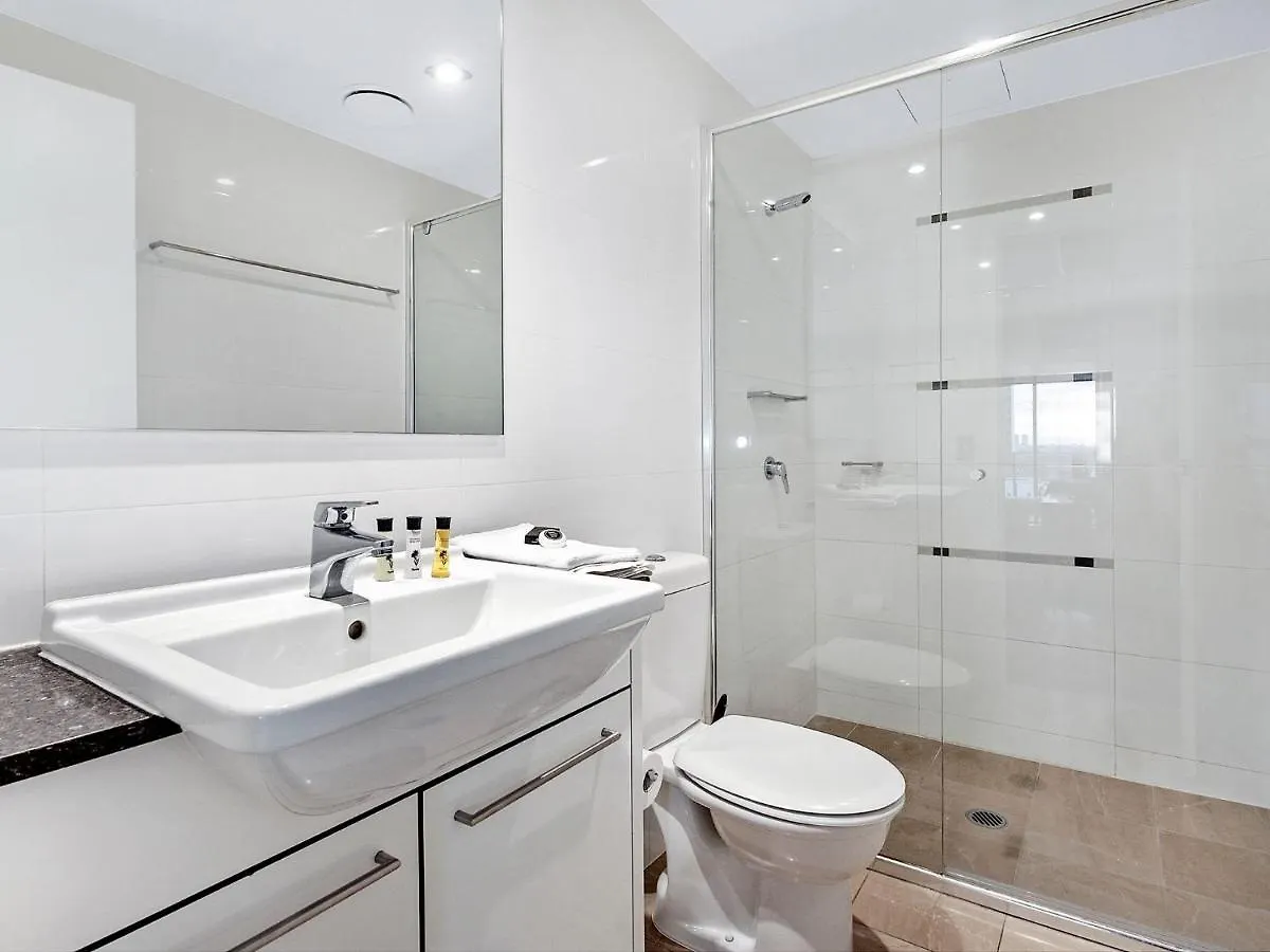 Apartment Large Modern 3 Bedroom With Views - Coasthm