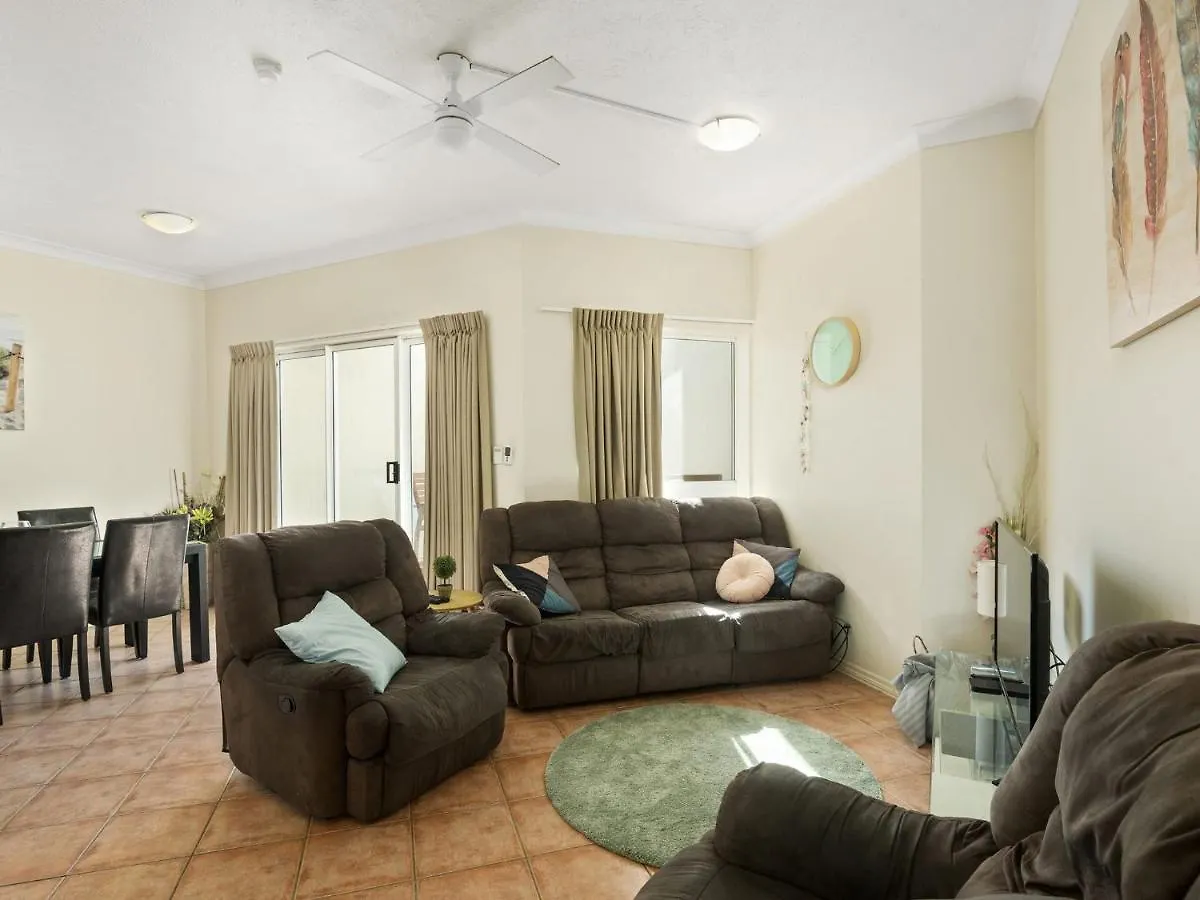 Palm Beach Holiday Resort, Unit 35 * Gold Coast