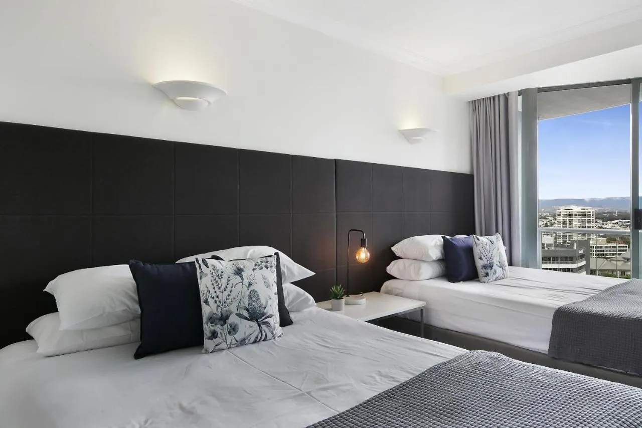 Studio With Facilities In Prime Location *