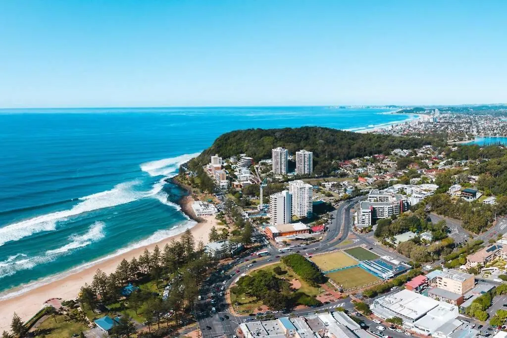 Luxe 3 Bedroom Rooftop Beachside Gold Coast