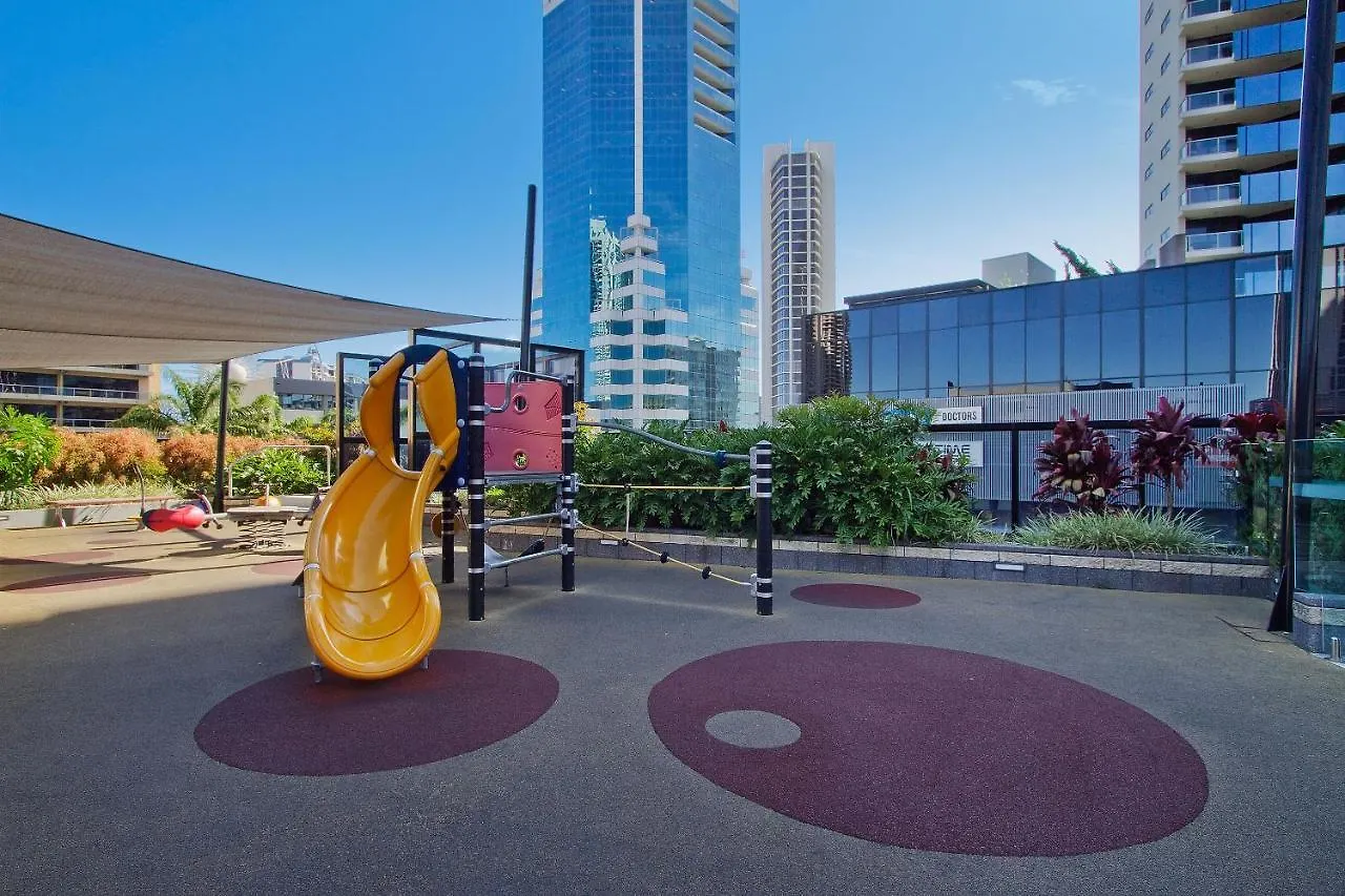 Circle On Cavill, 1 Bedroom Ocean Family Surfers Paradise Apartment Gold Coast