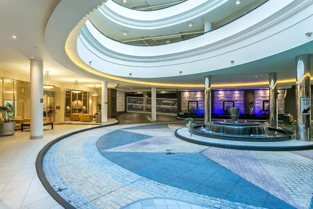 Deluxe Chevron Renaissance Apartment