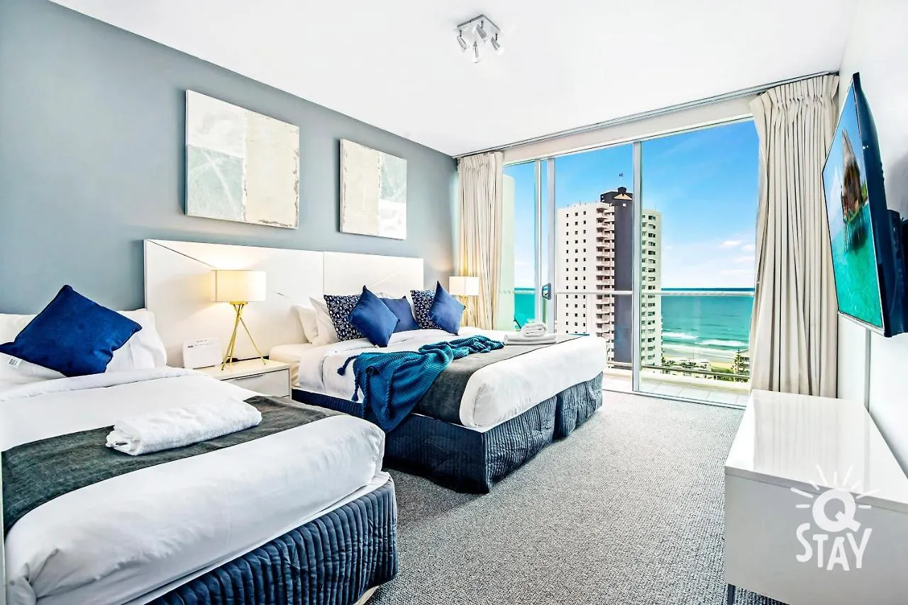 아파트 Executive Penthouse With Rooftop - Amazing! - Wings Surfers Paradise