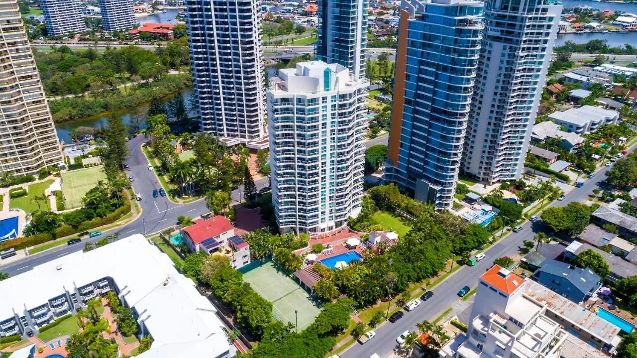 The Crest Aparthotel Gold Coast