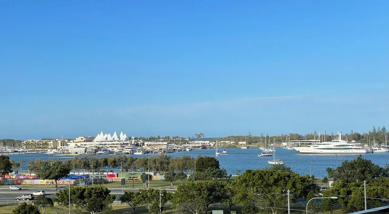 Marina Ocean View At The Shores Gold Coast