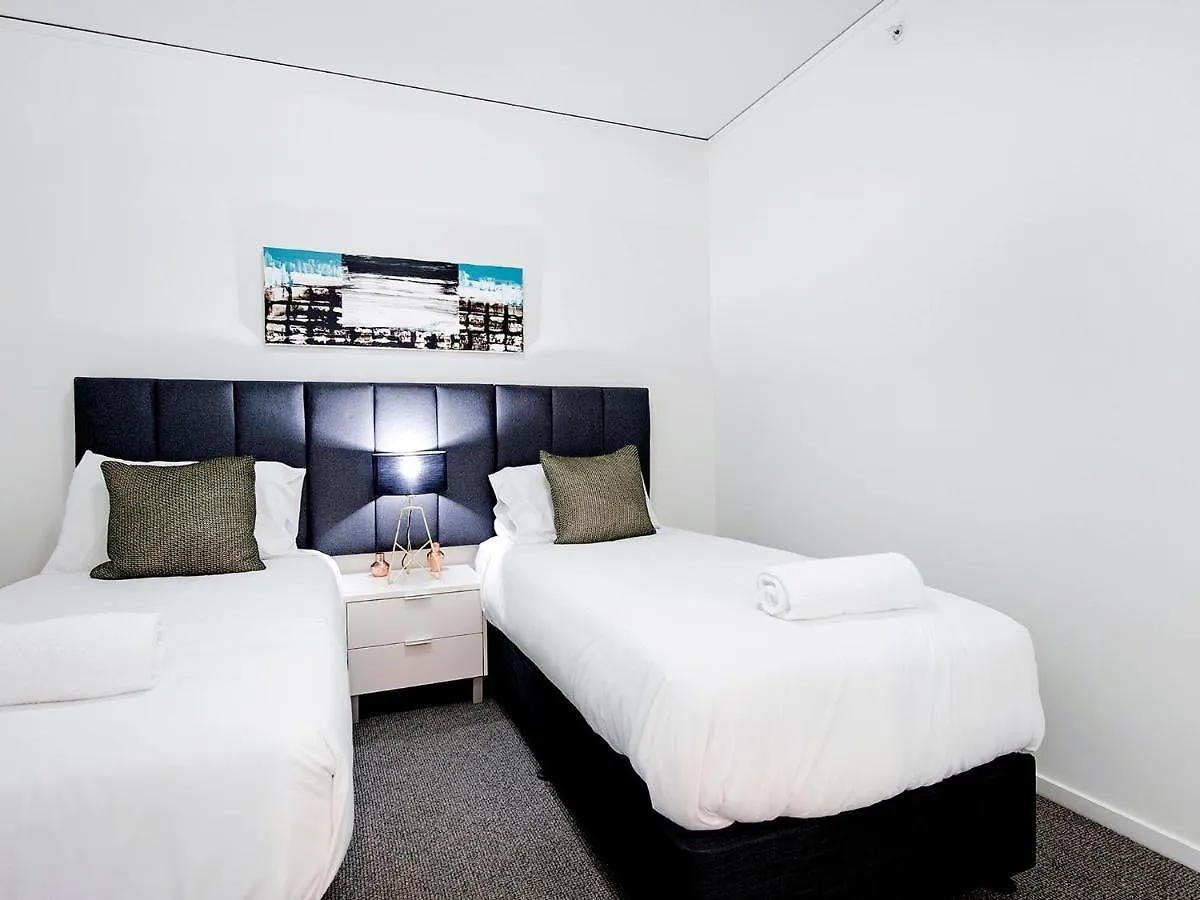Apartment Wonderful 3 Bedroom - Sierra Grand - Coasthm Gold Coast