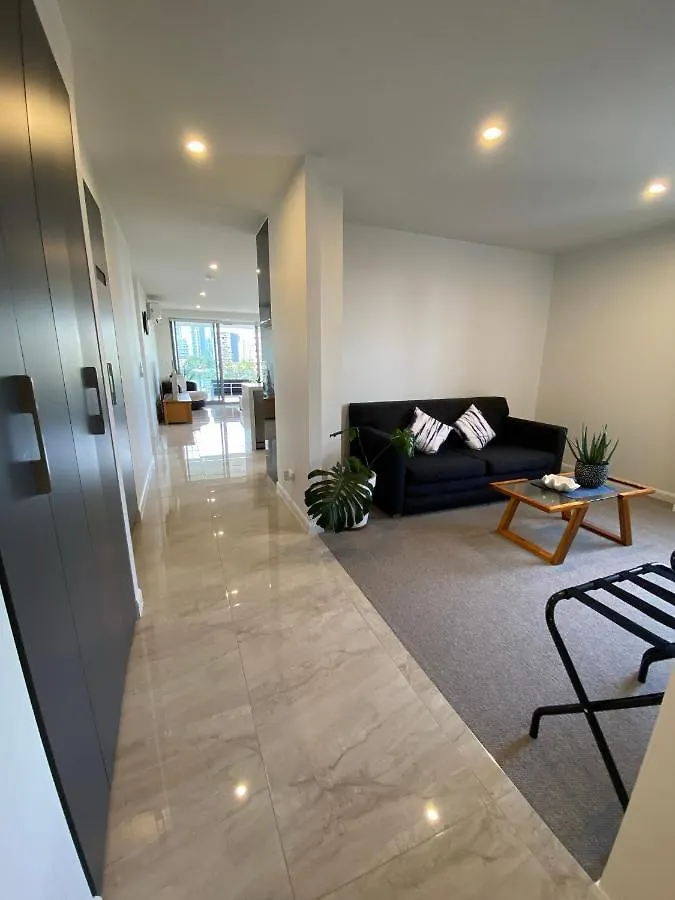 Serenity Surfers Paradise Apartment