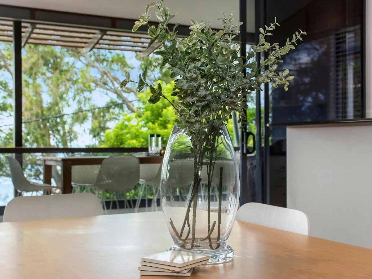 Currumbin Beachfront Haven