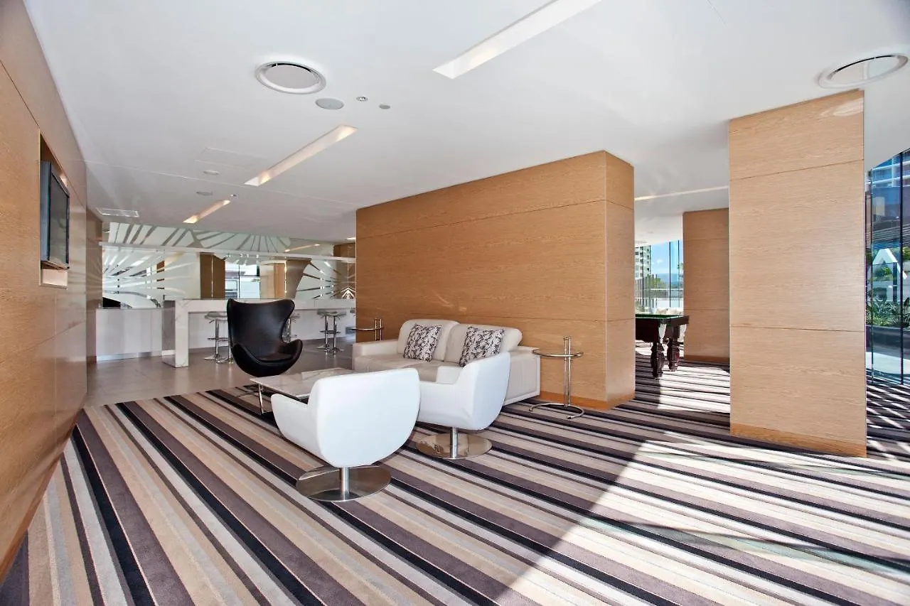 Oracle Broadbeach - 4 Bedroom Sub Penthouse Ocean View - Qstay Apartment *