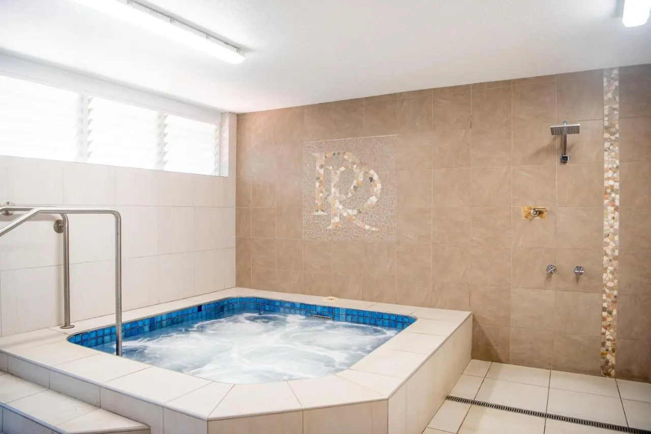 Aparthotel The Rocks - Official 4*