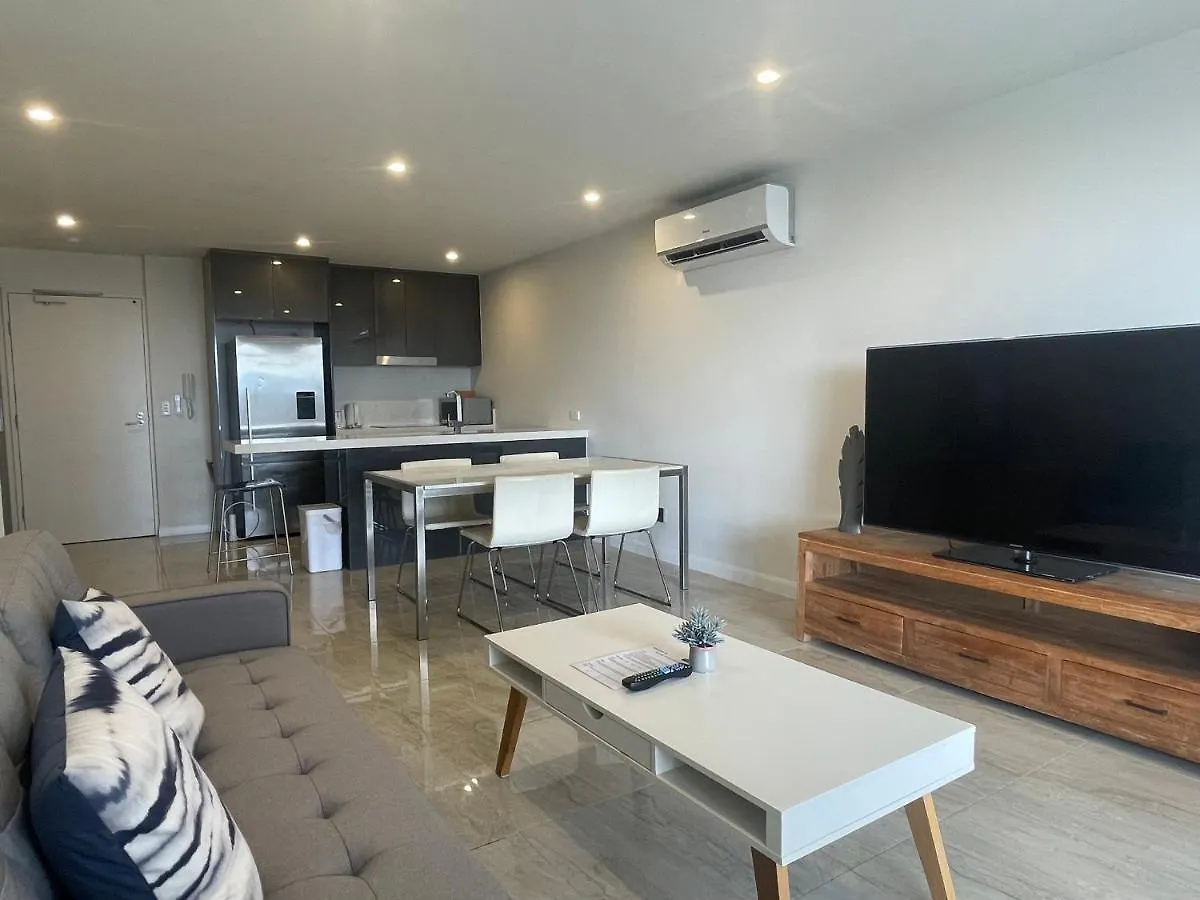 Serenity Surfers Paradise * Gold Coast