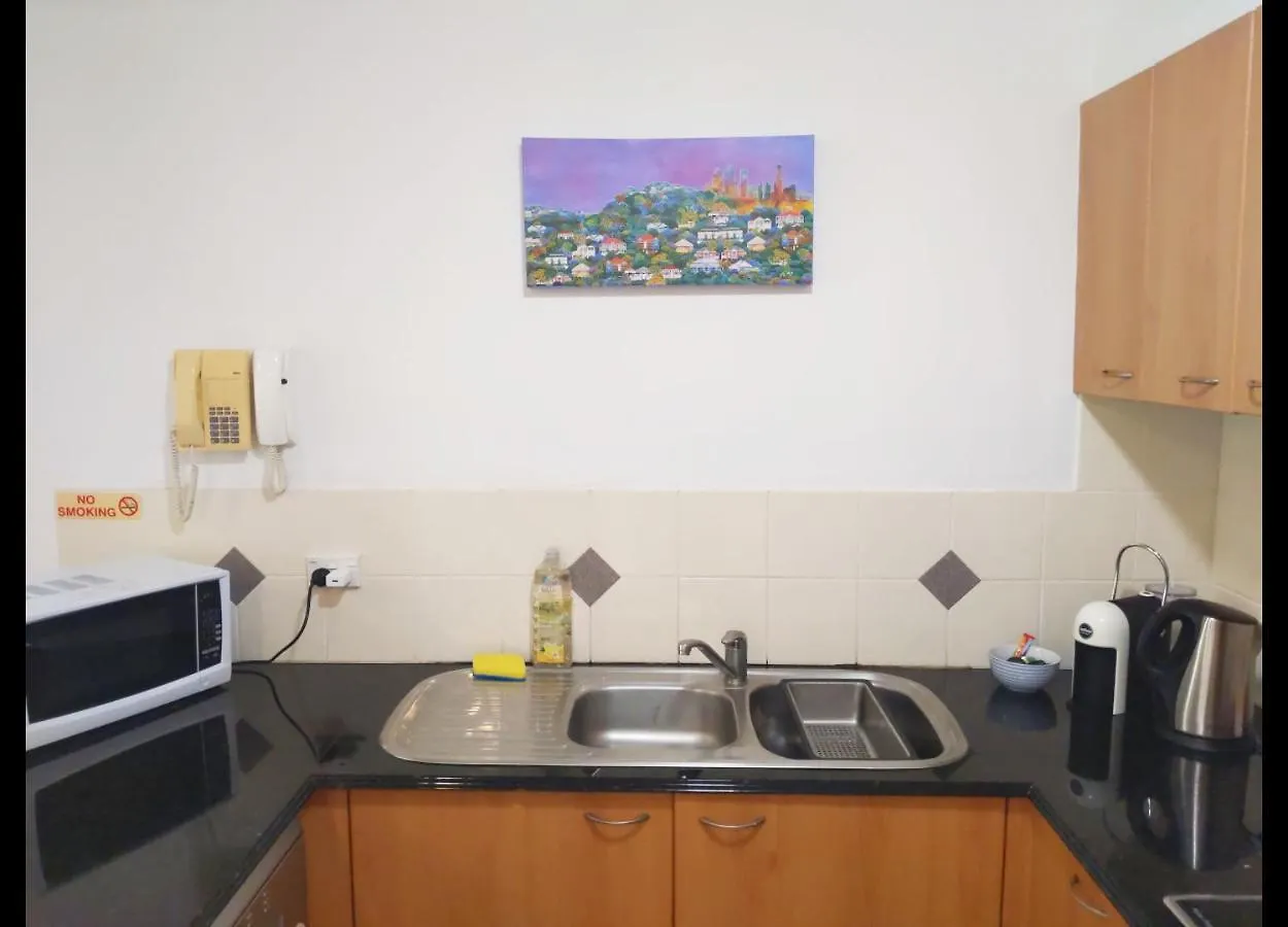 Surfers Paradise With Pool Apartment *