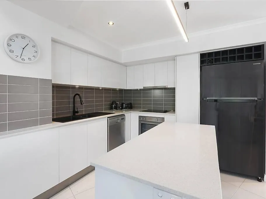 Diamond 165 Apartment