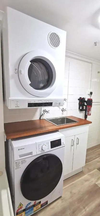 Beachside In The Heart Of Surfers Paradise - Free Parking
